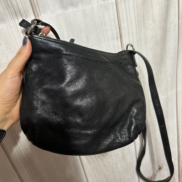 VINTAGE COACH CROSSBODY! - Picture 7 of 12